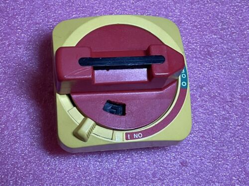 Allen Bradley Operating Handle 194R-HS4E - Image 2