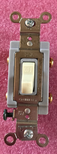 Hubbell HBL1222I Double Pole 20A Ivory