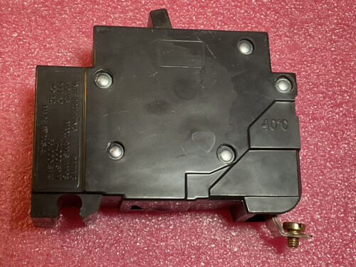 Square D EHB14030 Circuit Breaker - Image 3