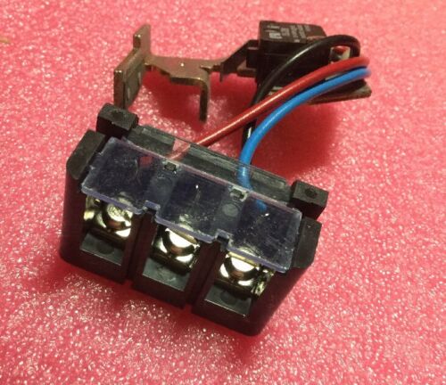 Cutler Hammer A1X2RTK Aux Switch - Image 2
